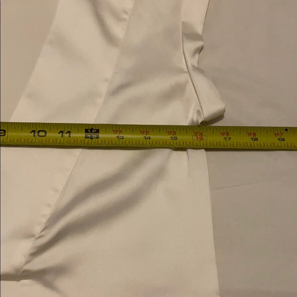 Express Ivory XXS - Picture 4 of 5